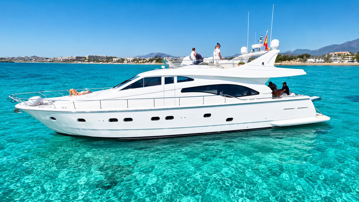 Ferretti 680